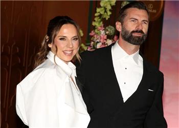خواننده «اسپایس گرلز» در 52 سالگی عروس شد | عکس